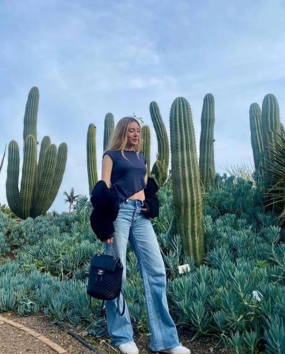 Sinem Kobal kendine hayran bıraktı!